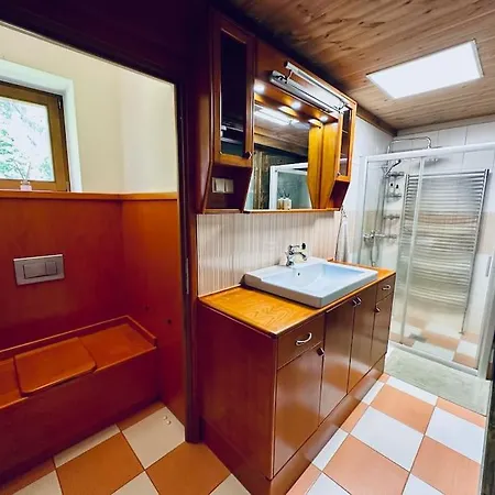 Hunter's Oliver Villa *