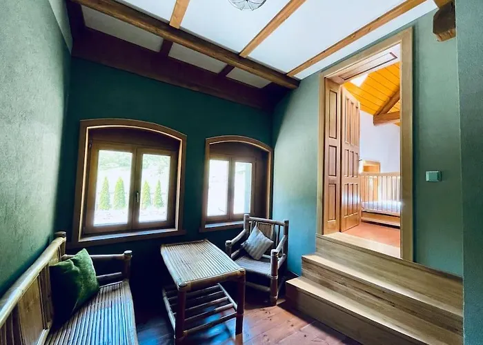 Hunter's Oliver Villa *