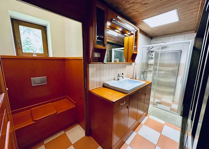 Hunter's Oliver Villa *